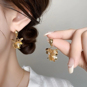 Boucles D'oreilles Pendantes Fleurs 3D Pour Femmes En Cuivre Avec Zircon Et Tiges En Argent Style Rétro Français