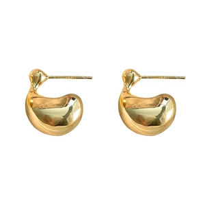 Minimalist gold organic bean shaped stud earrings with polished mirror finish for women