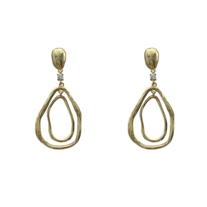 Boucles d'oreilles vintage en forme de goutte d'eau dorées avec zircons cubiques