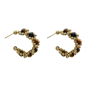 Boucles d'oreilles créoles rétro en forme de C avec pierre œil de tigre et perles dorées