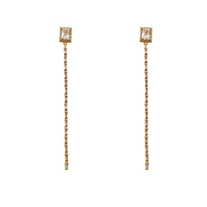 Boucles d'oreilles pendantes dorées avec cristaux rectangulaires et zircons