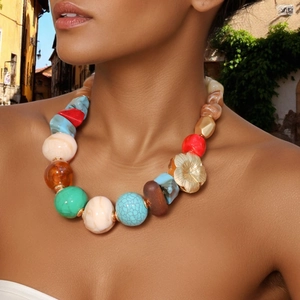 Bohemian Oversized Resin Beaded Necklace With Alloy Flower Pendant Multicolor Choker For Women Summer Fashion