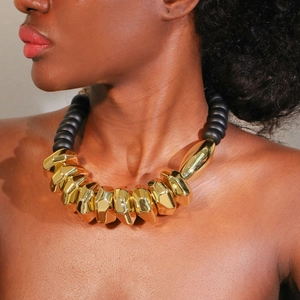 Collier En Perles Bohème Avec Perles CCB Dorées Géométriques Accents En Bois Et Corde Tissée Bijou Fait Main Pour Femme