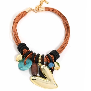 Collier bohème multicouche en cordon ciré avec pendentif cœur et perles colorées