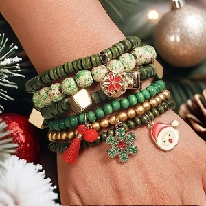 Bracelet en perles de Noël multicouche avec pendentif Père Noël flocon de neige bijoux festifs colorés pour femmes