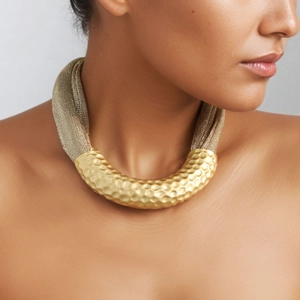 Statement Necklace Gold Tone Mesh Chain With Hammered U Shape Alloy Tube Bold Fashion Jewelry For Women