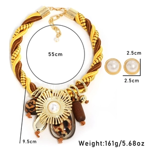Detail showing dimensions of vintage gold knot necklace and pearl earrings set