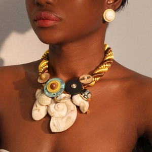 Bohemian gold shell knot necklace with marble texture stud earrings jewelry set for vacation