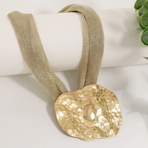 Golden mesh chain belt with textured large hammer-effect metal buckle in bohemian style
