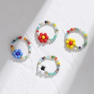 Handmade Colorful Beaded Flower Ring For Women Elastic Acrylic Resin Beads Cherry Pendant Bohemian Fashion Finger Jewelry