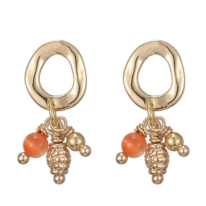 Boucles d'oreilles géométriques minimalistes avec perles baroques et gouttes d'or