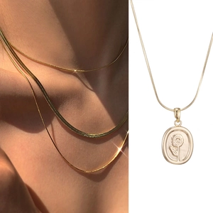 Vintage Sonnenblume Relief Anhänger Halskette 14K Vergoldet Edelstahl Und Kupfer Schlangenkette Schmuck Für Damen
