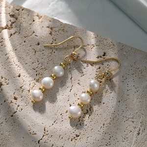 Elegant Retro Gold Plated Copper Artificial Pearl Drop Earrings With Zircon Simple Fashion Jewelry For Women