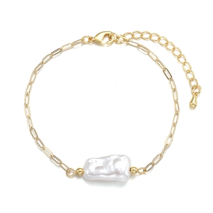 Elegant 14K gold plated bracelet featuring a baroque pearl and oval link chain design