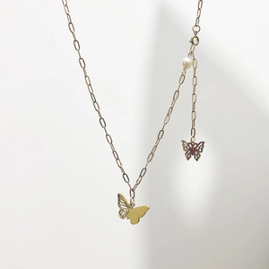 Collier Pendentif Papillon Künstliche Perle Acier Inoxydable Plaqué Or Style Fée Chaîne De Clavicule Bijoux Pour Femmes Élégant