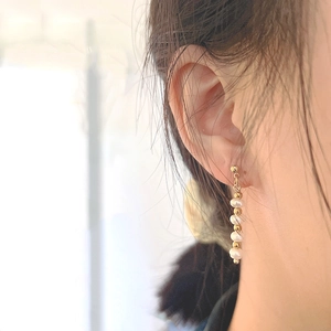 Elegant 925 silver needle pearl tassel earrings featuring gold beads and white pearls