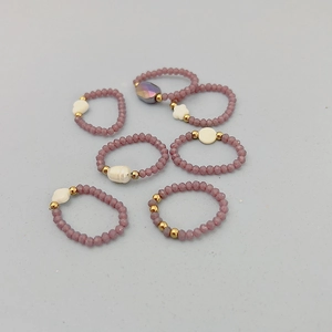 Ensemble de 6 bagues élastiques en perles de cristal violet avec détails dorés