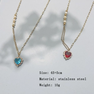 Collier en acier inoxydable avec pendentif cœur en zircon et perles élégantes