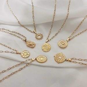 Collier Pendentif En Acier Inoxydable Plaqué Or 18K Soleil Étoile Lune Fleur Bijoux Style Bohème Pour Femmes