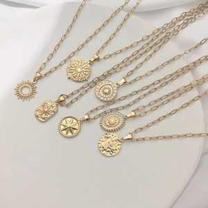 Colliers en acier inoxydable plaqué or 18K avec pendentifs soleil et étoile sur chaînes