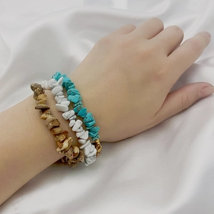 Three-piece set of irregular turquoise and natural stone bracelets with 18K gold plating