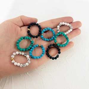 Eight-piece set of colorful turquoise bead elastic rings with metallic accent beads