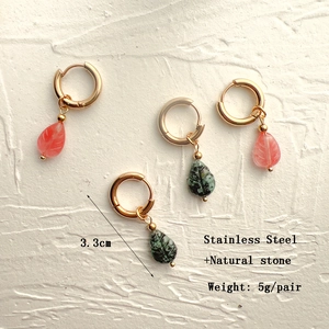 Boucles d'oreilles en acier inoxydable doré 18K avec pendentif feuille en pierre naturelle