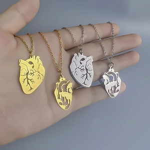Collier Pendentif Cœur Anatomique Acier Inoxydable Punk Hip Hop Bijoux De Science Créative Pour Hommes Femmes