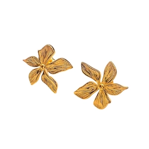 Boucles d'oreilles pétales en titane plaqué or 18 carats avec texture brossée élégante