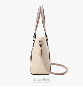 Vista laterale della borsa tote in pelle PU beige con tasca aperta e dettagli dorati