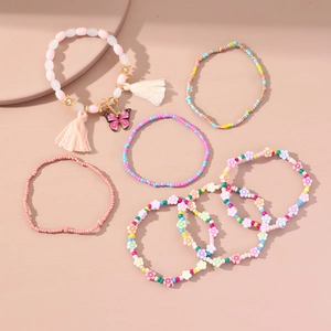 Set di braccialetti di perline bohémien con ciondolo a farfalla e nappe