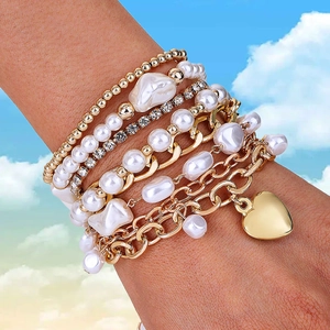 Bracelets Multi-Rangs Pour Femmes Pendentif Cœur Imitation Künstliche Perle Alliage Strass CCB Künstliche Perles Bijoux Rétro