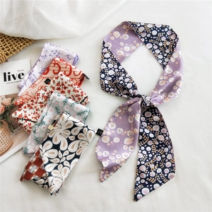 Assortiment de foulards étroits en soie à motifs pour cheveux, cou ou décoration de sac