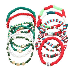 Christmas theme handmade star bead bracelet set with red and green clay Heishi beads