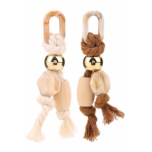 Boucles d'oreilles bohèmes à franges crème et marron avec résine et bois