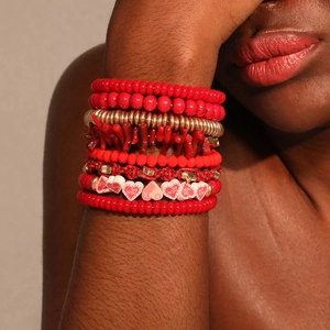 Bracelets Multicouches En Perles Rouges Pour Femmes Breloques Cœur Verre Résine Alliage Cadeau Romantique Saint Valentin