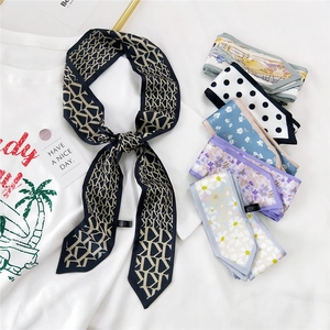 Lot de longs foulards en soie aux motifs floraux et géométriques pour cheveux
