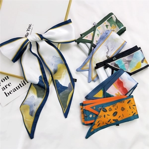Foulard étroit en soie de style français avec motifs floraux pour cheveux et cou