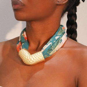 Bohemian Scarf Necklace For Women Handmade Printed Fabric Hammered Gold Alloy Choker Tropical Floral Style Accessories