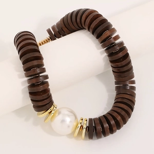 Collana artigianale con dischi in guscio di cocco naturale e grande perla centrale