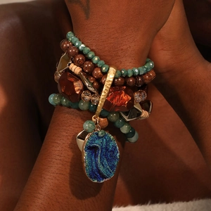 Bohemian Multi-Layer Beaded Bracelet For Women Vintage Ethnic Wood Glass Alloy Resin Druzy Pendant Jewelry