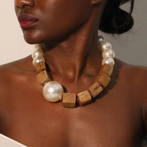 Chunky Statement Necklace Large Faux Artificial Pearls Wood Beads Handmade Ethnic Style Clavicle Chain Jewelry Accessory For Women