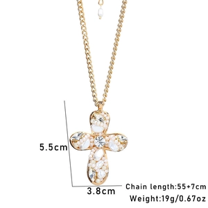Specifiche dettagliate delle dimensioni per collana con croce dorata perle e strass