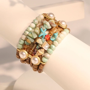 Bracelet bohème multicouche avec pierres naturelles, perles de bois et breloque étoile