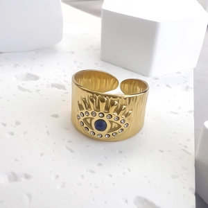 Bague Ouverte En Acier Inoxydable Texture Rétro Plaqué Or Œil Maléfique Zircon Bleu Bijoux Ajustables Femme