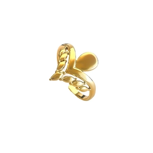 Anello a corona placcato oro 18k con trama a foglia e disco moderno su sfondo bianco