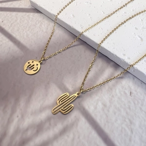 Collier À Pendentif Cactus Lune Étoile Creux En Acier Inoxydable Bijoux De Mode Minimalistes Pour Femmes Chaîne Élégante