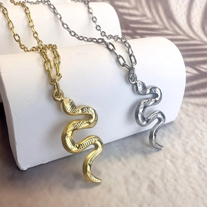 Collier Pendentif Serpent Acier Inoxydable Plaqué Or 18K Texture Écailles Bijoux Hip Hop Punk Pour Femmes Hommes