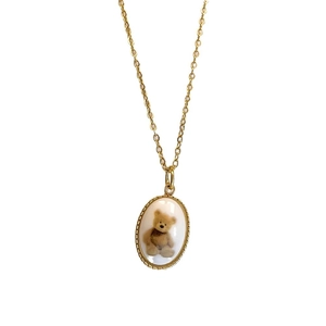 French oval bear pendant necklace in 18K gold plated steel with cute teddy motif