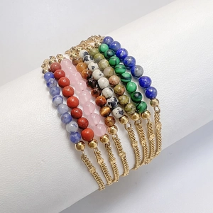 Goldene Gliederkettenarmbänder mit Natursteinen wie Rosenquarz und Tigerauge für Damen